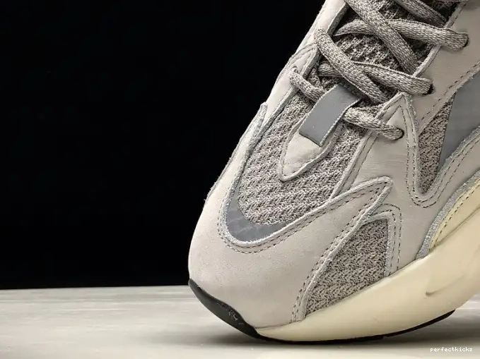 Yeezy Static V2 EF2829 Adidas Boost 700 0606